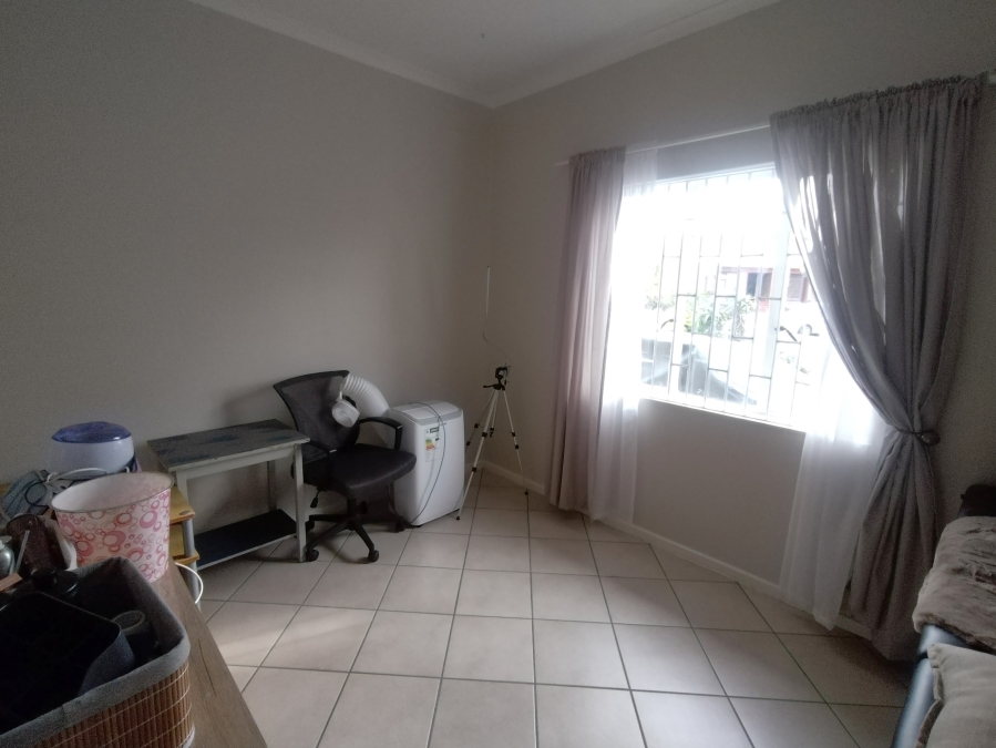 3 Bedroom Property for Sale in Aston Bay Eastern Cape